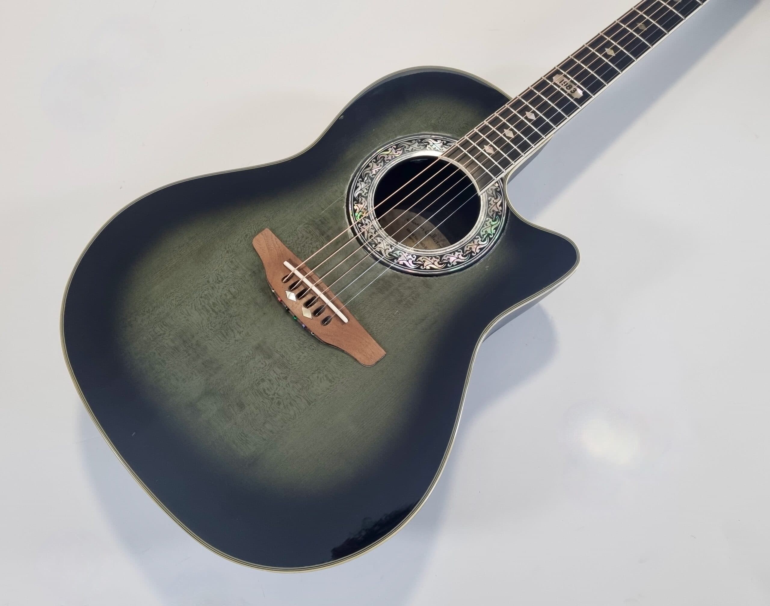 Ovation Collector Series 1983-B Barburst - Thumbnail 3