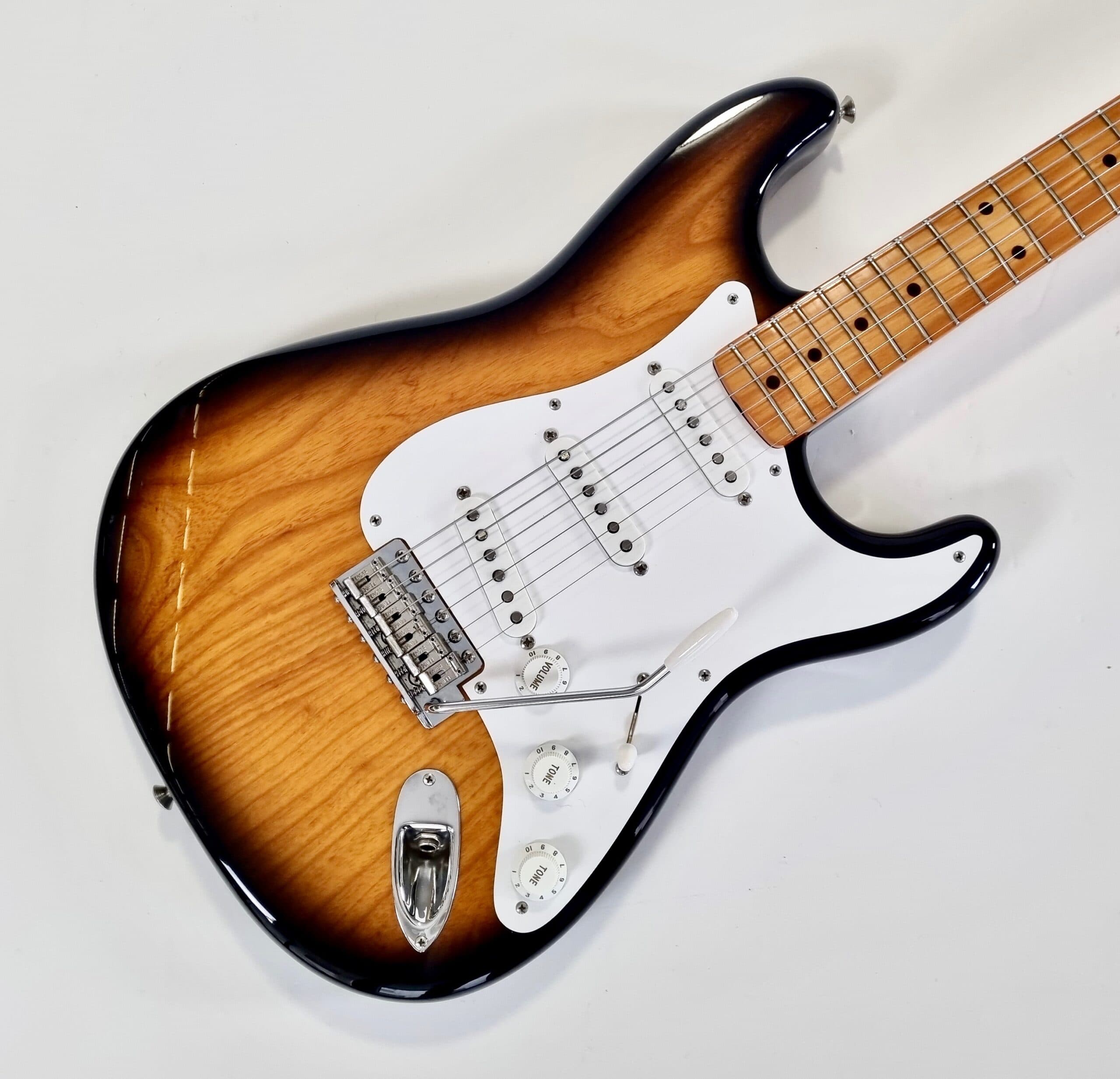 Fender Stratocaster Reissue 1954 Sunburst 40th Anniversary 1994 - Thumbnail 3