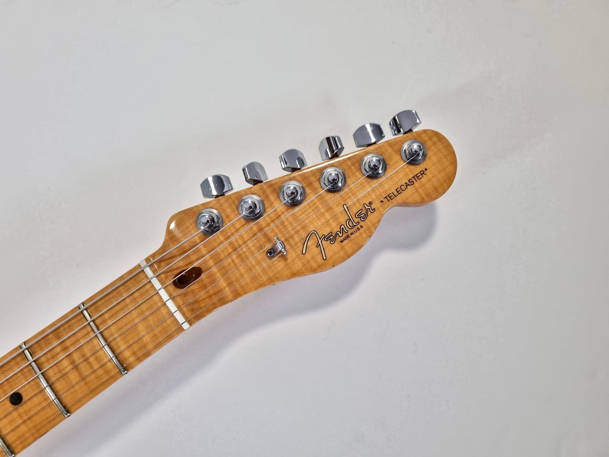 Fender Telecaster Select 2012 Carved Maple Top - Thumbnail 2