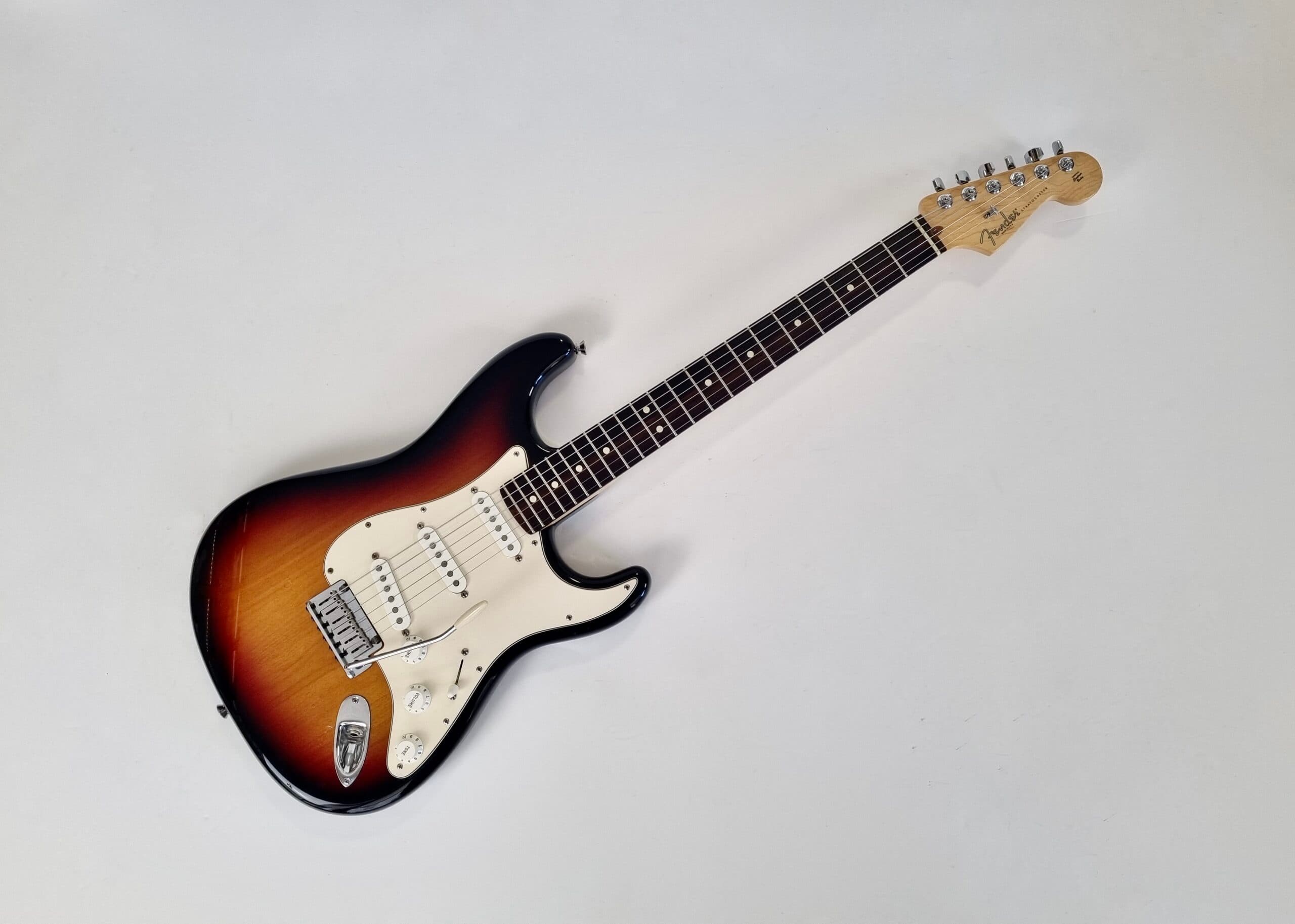 Fender Stratocaster American Standard 2003 Sunburst - Image 1
