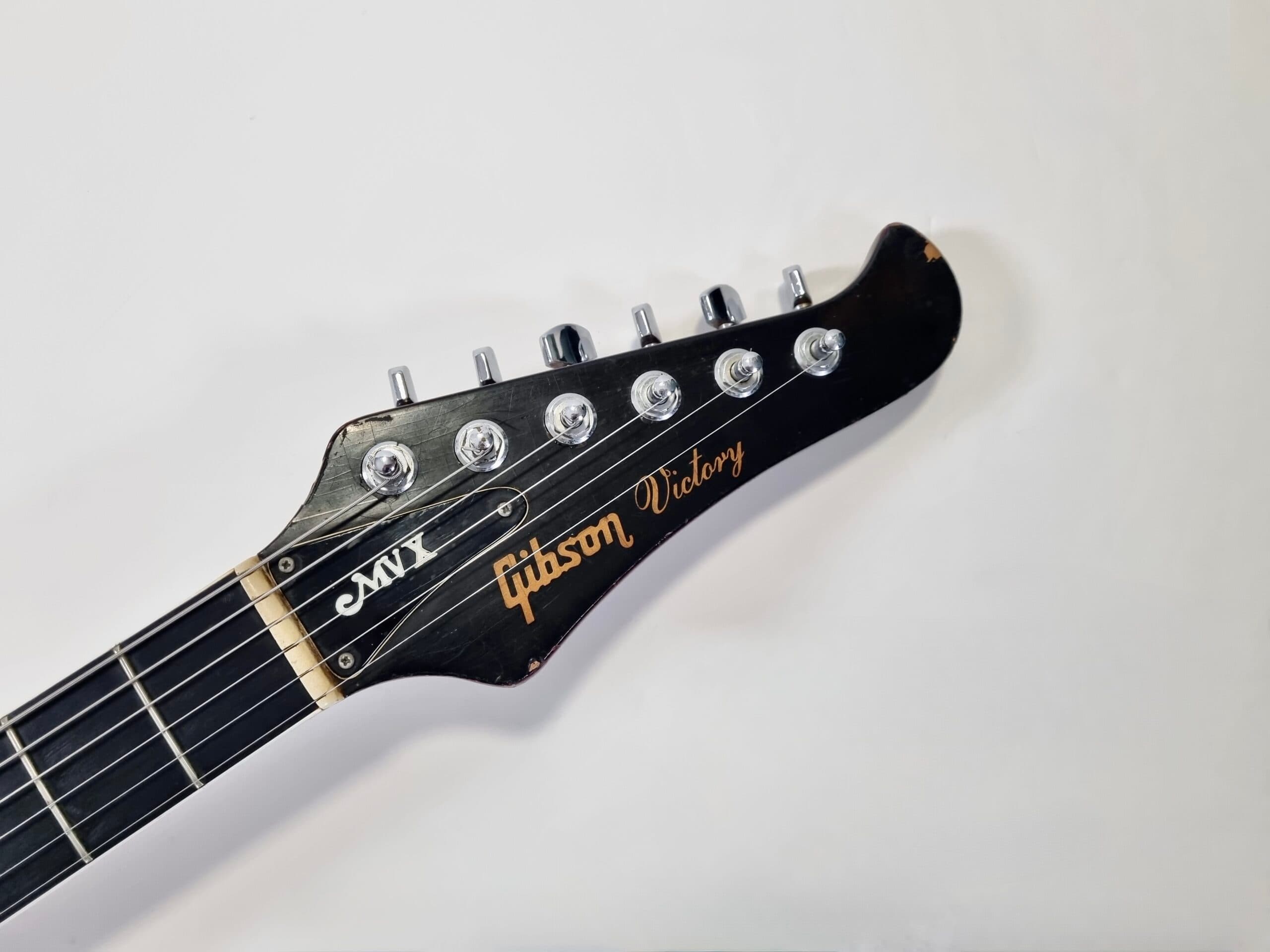 Gibson Victory MV-10 Candy Apple Red 1981 MV-X - Thumbnail 2