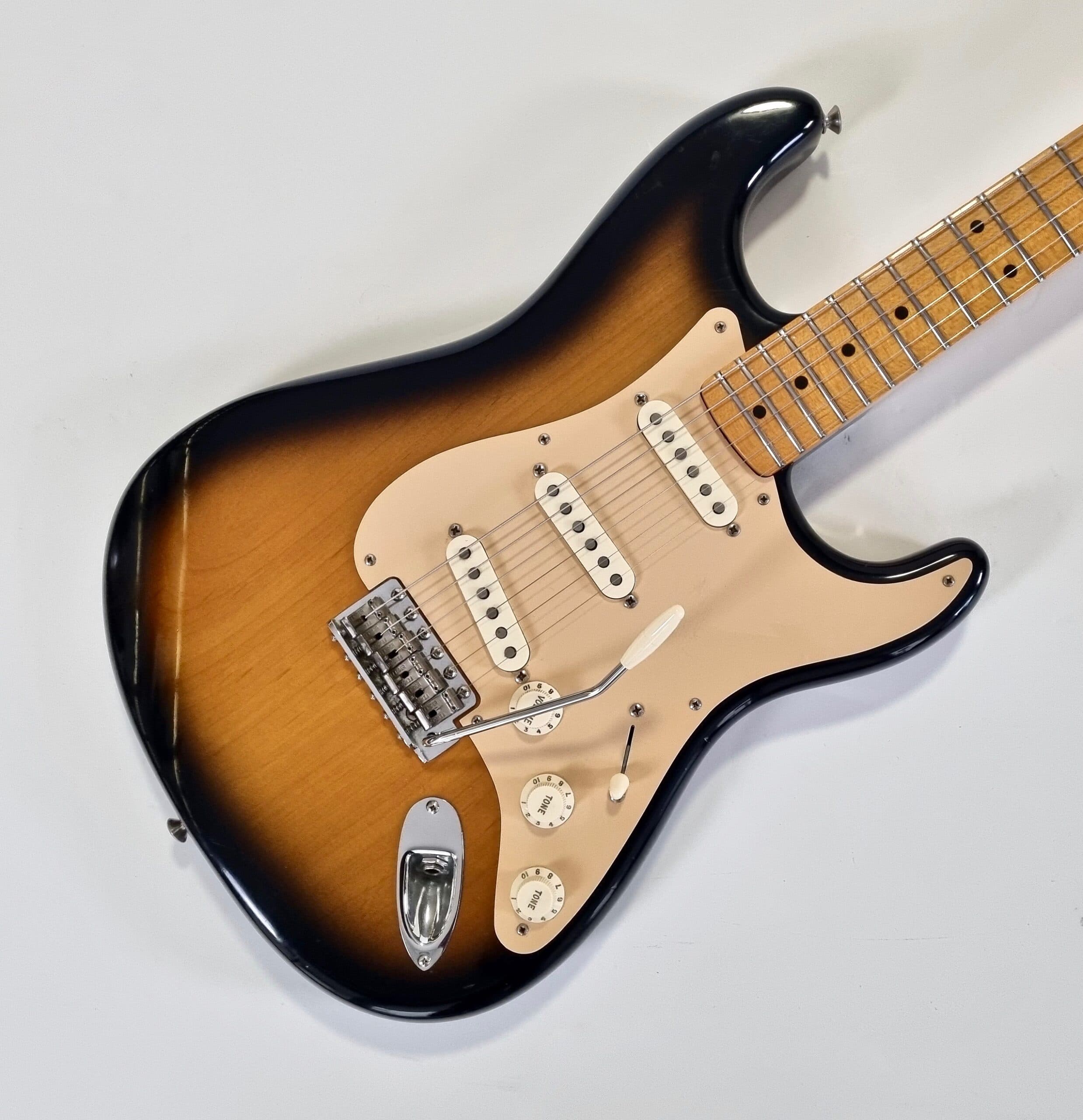 Fender Stratocaster Eric Johnson Signature 2006 Sunburst - Thumbnail 3