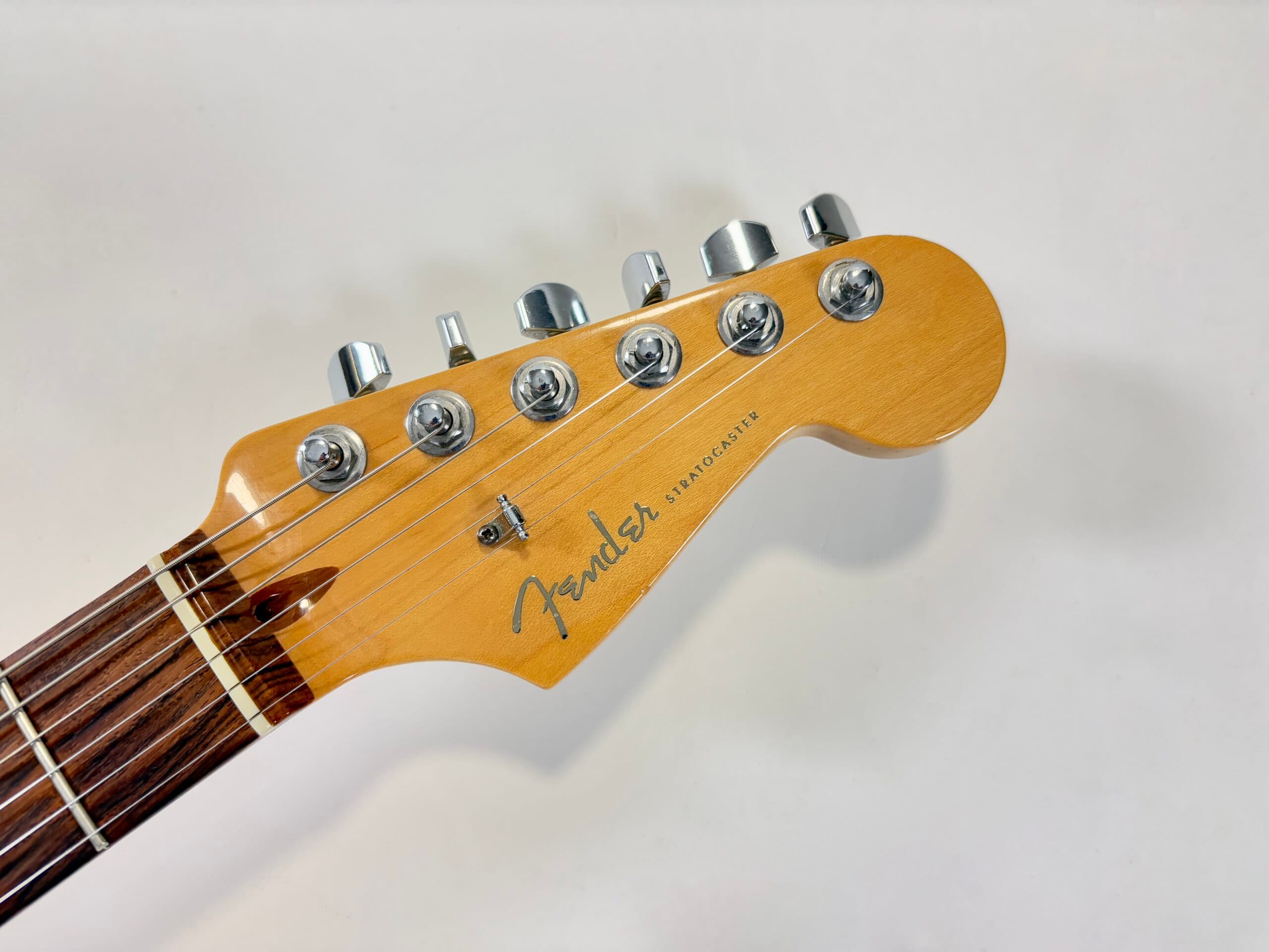 Fender Stratocaster American Deluxe 2008 Olympic Pearl - Thumbnail 2