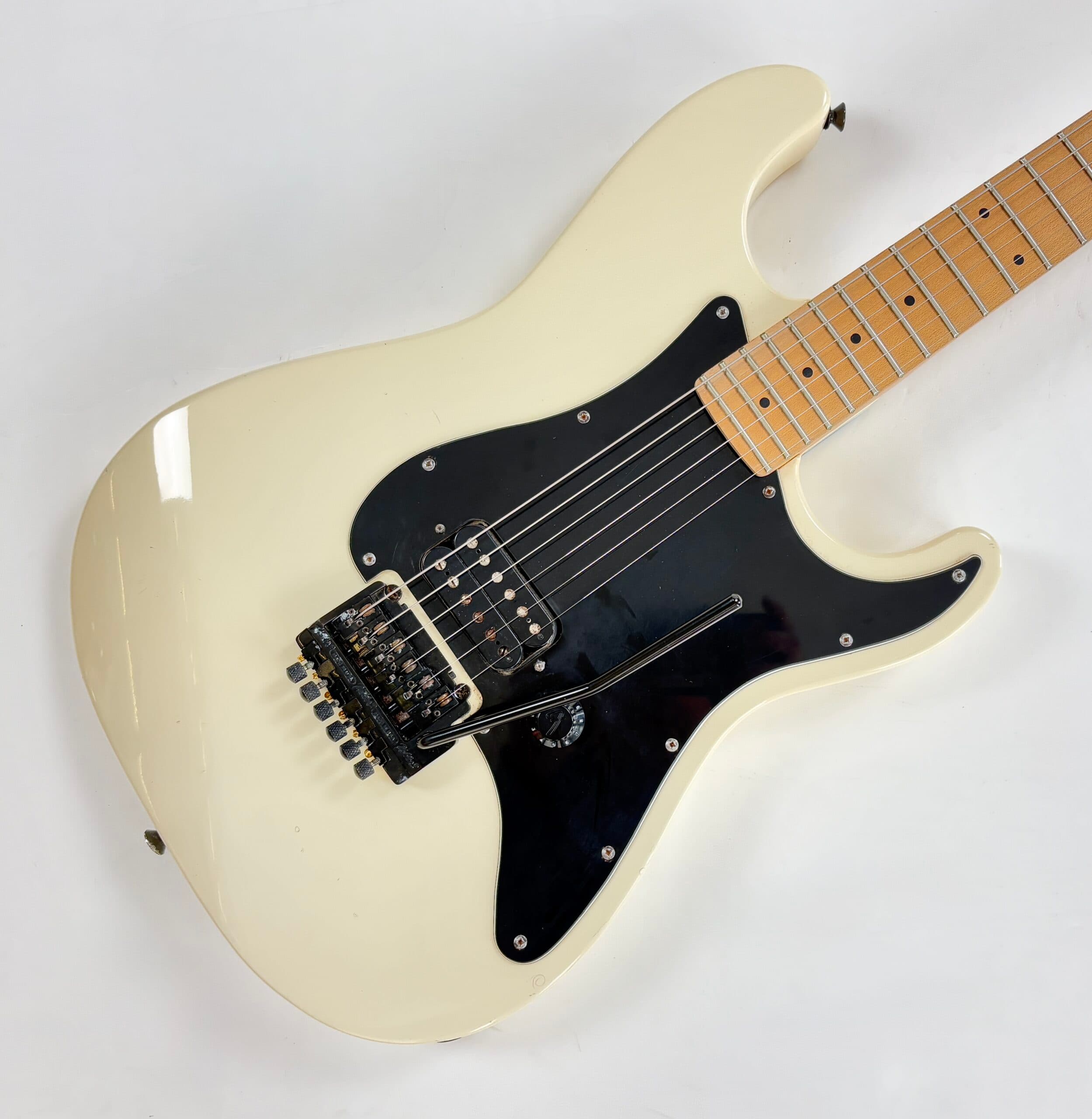 Fender Stratocaster SF-451M Boxer White 1984-1987 made in Japan - Thumbnail 3