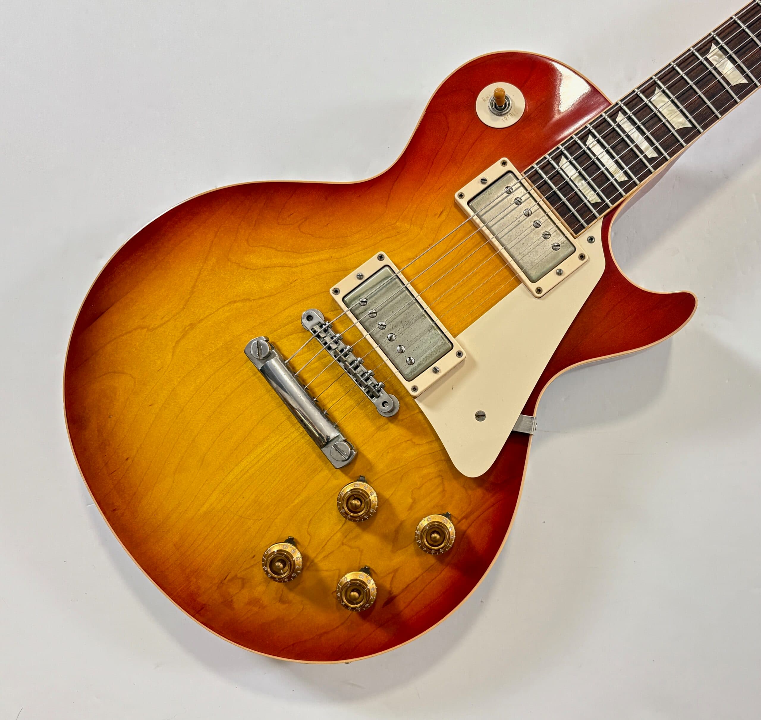 Gibson Les Paul Standard Reissue 1958 Custom Shop 2010 Washed Cherry Burst VOS - Thumbnail 3