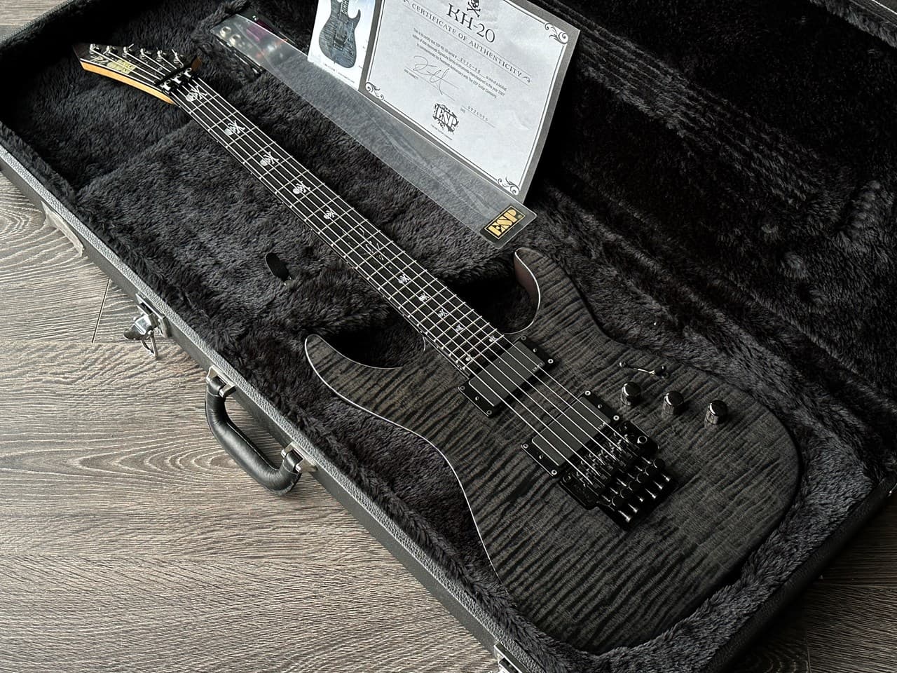 ESP KH-20 Kirk Hammett 20th Anniversary Flamed Maple Top & Neckthrough Metallica Tone - Thumbnail 3