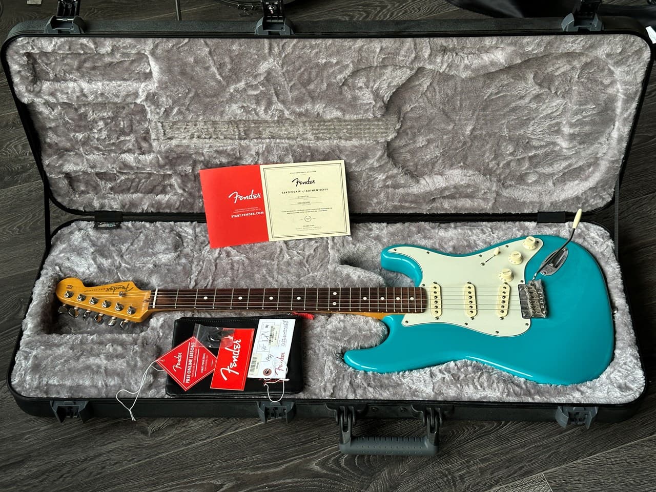 Fender Stratocaster American Professional II Miami Blue Excellent - Thumbnail 2