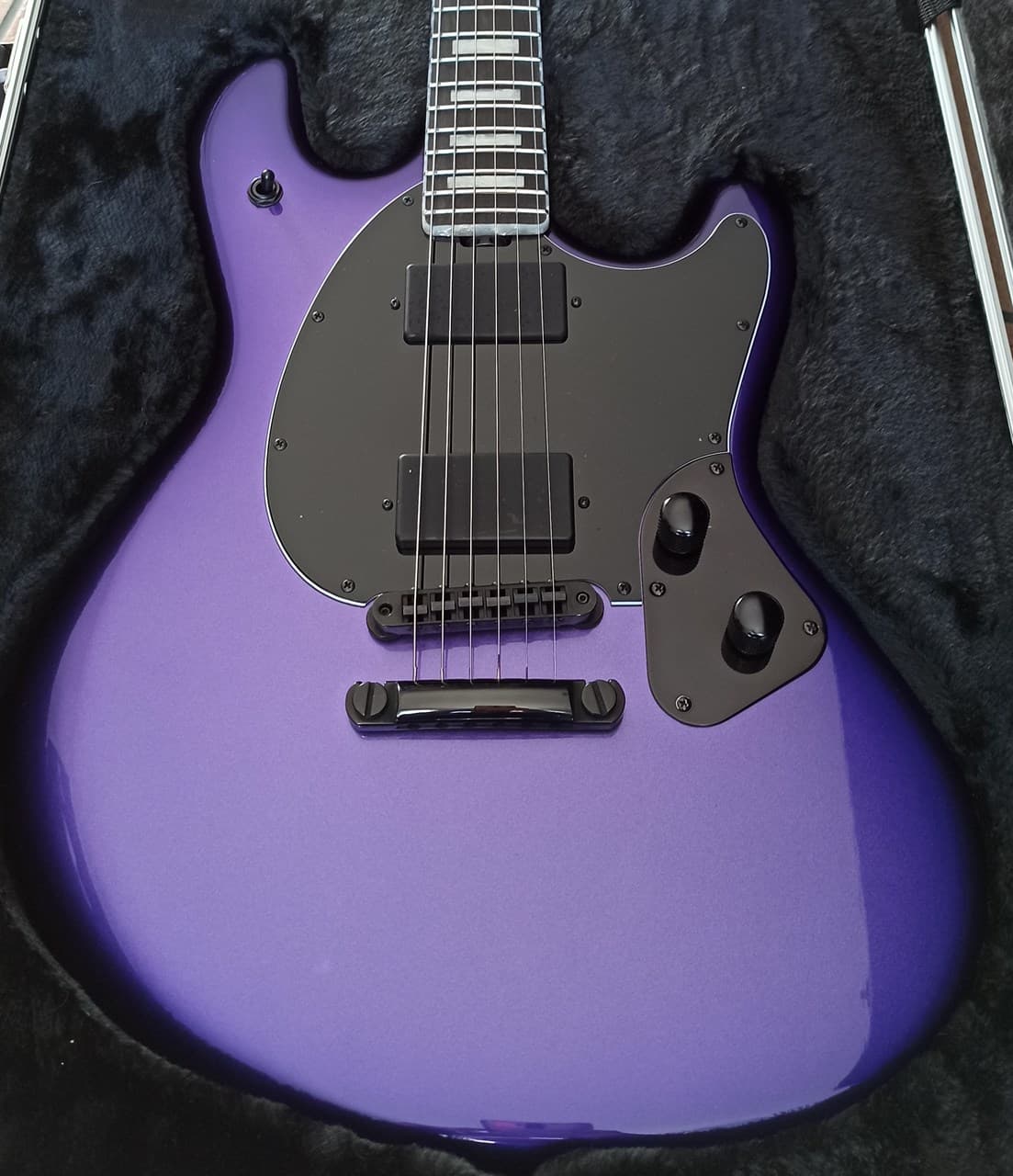 Music Man BFR Stingray HT Plum Crazy Only 80 Made Mint - Thumbnail 2