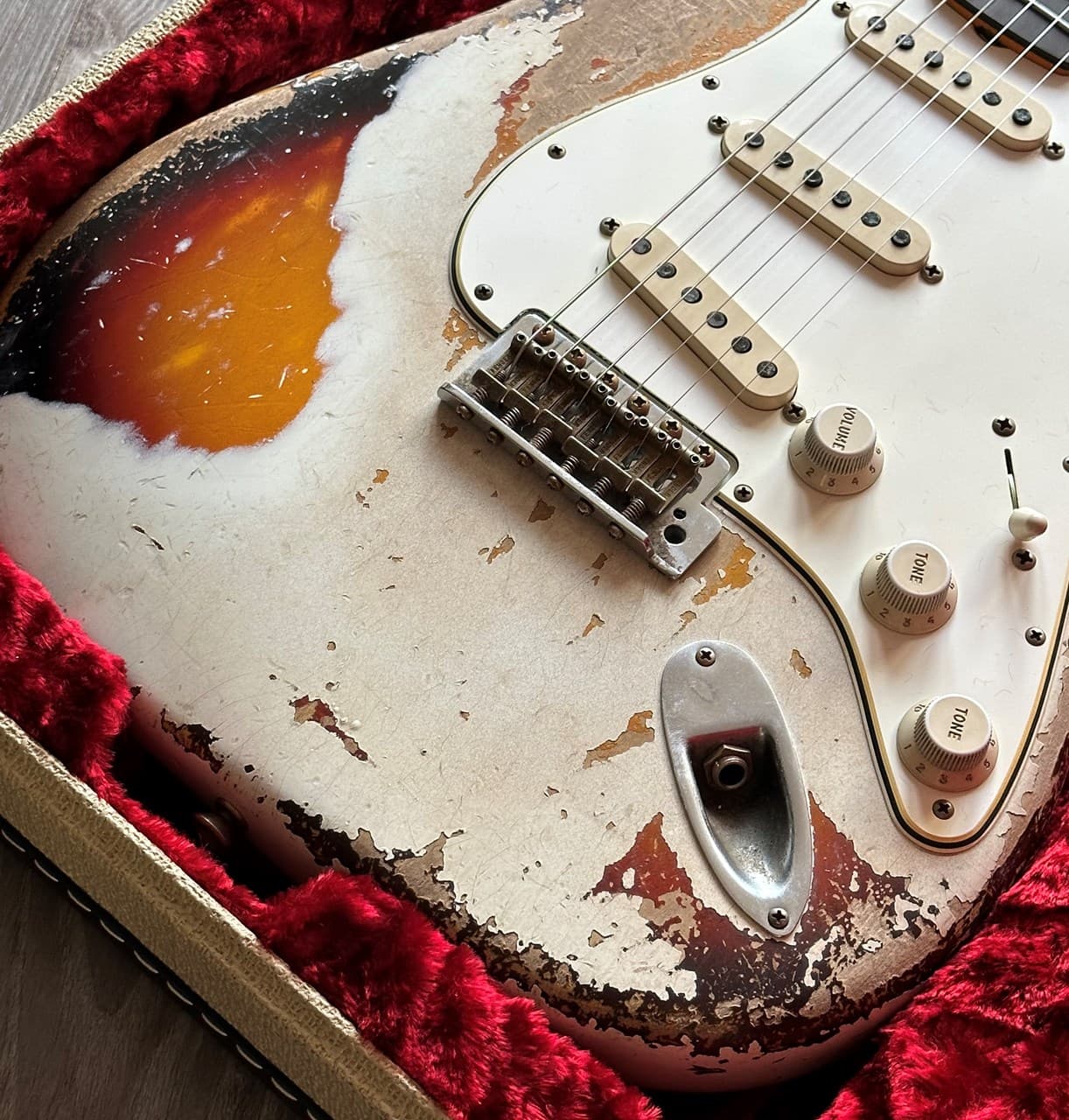 Fender Custom Shop Masterbuilt 1963 Ultra Heavy Relic Stratocaster by Kyle McMillin - Thumbnail 3