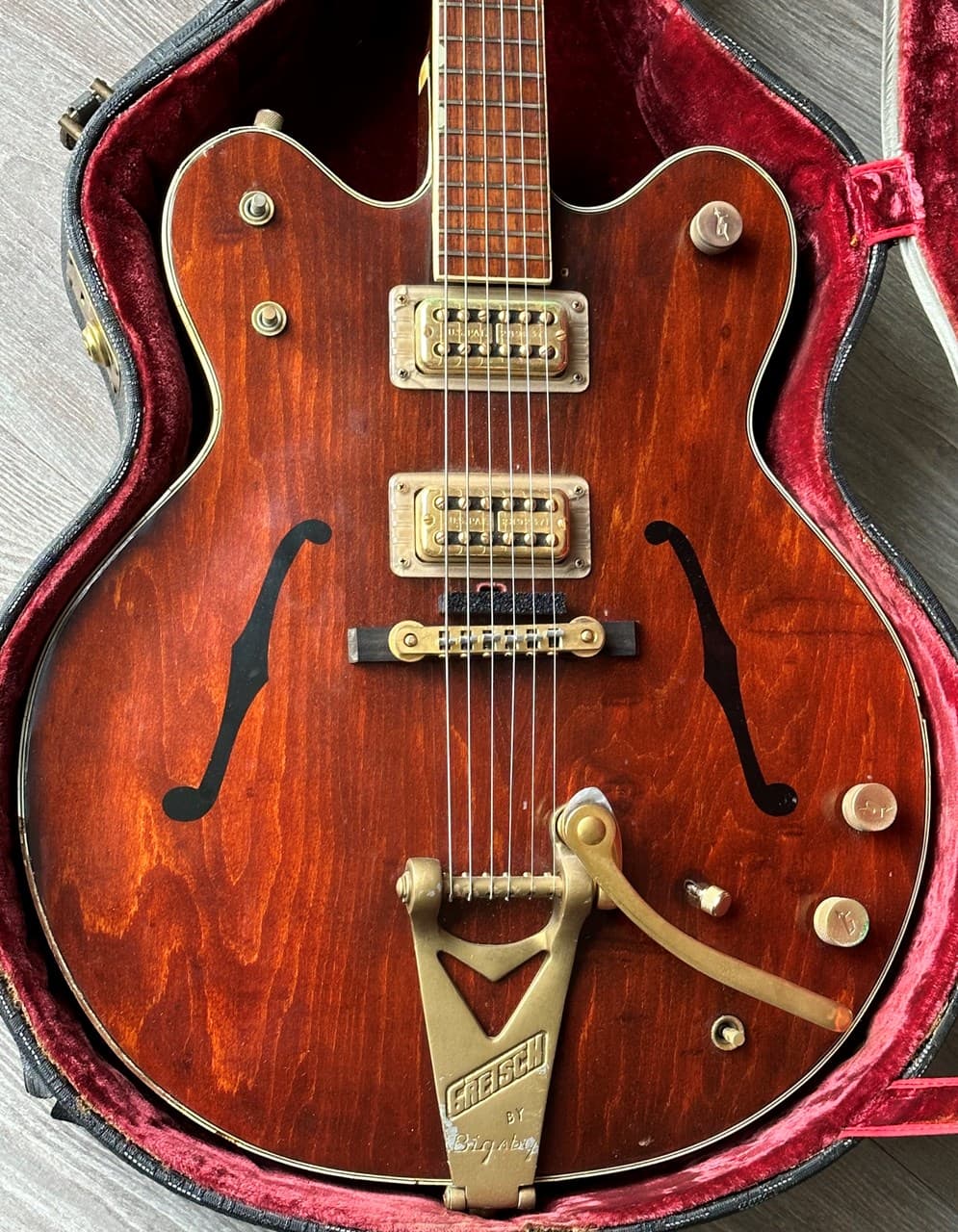 1967 Gretsch 6122 Chet Atkins Country Gentleman Walnut with Original Case - Thumbnail 2