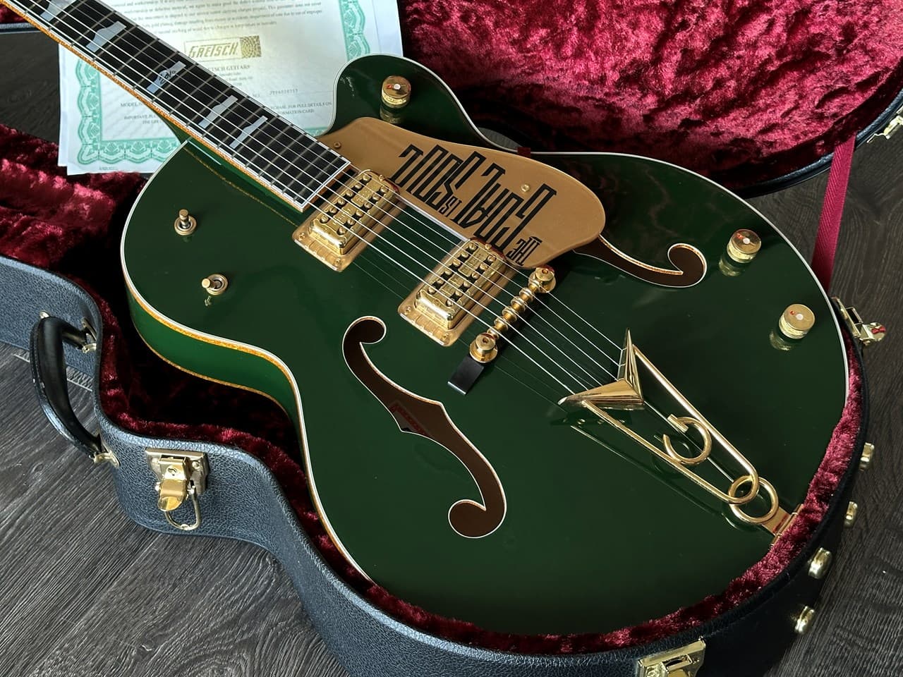 2006 Gretsch G6136I Irish Falcon Bono Signature 1 Owner Collectable - Thumbnail 2