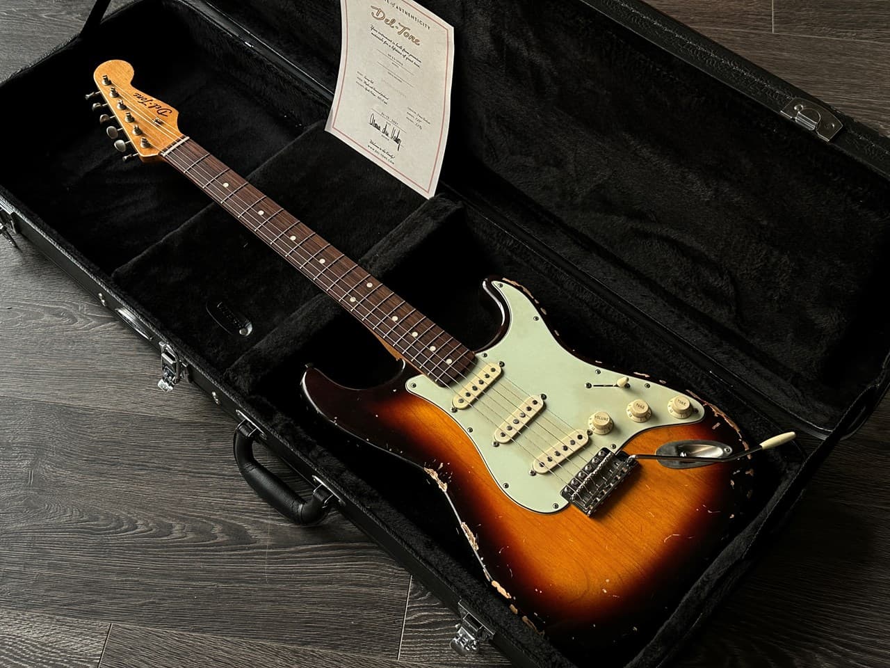 Del-Tone 60's S Sunburst Aged Apollo Pickups with COA & Case - Thumbnail 2