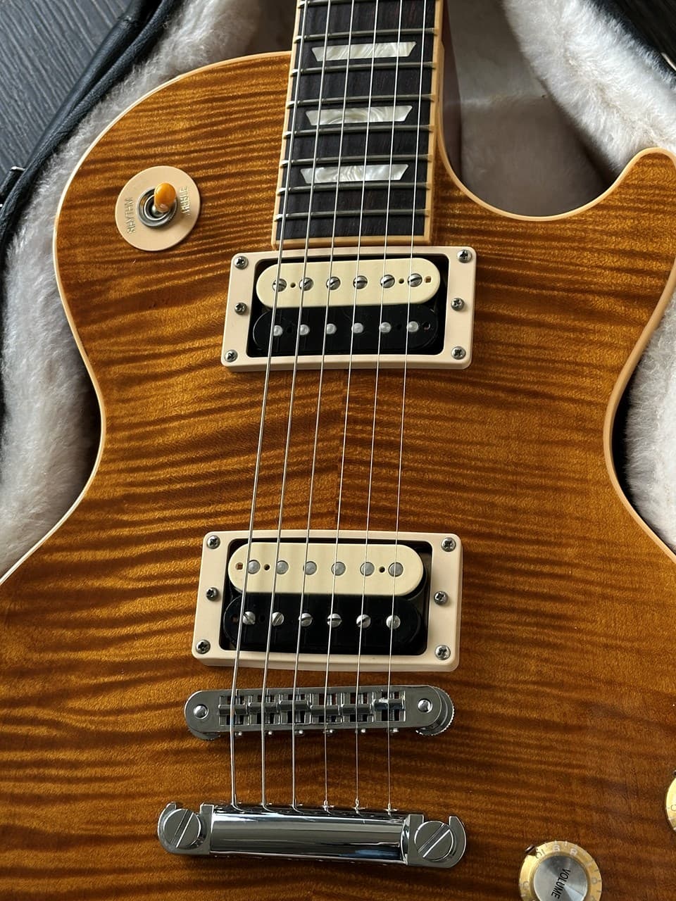 2010 Gibson Les Paul AFD Slash Limited Edition of 600 - Thumbnail 3