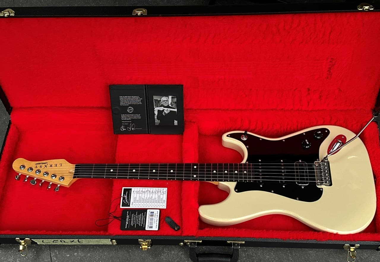 Lerxst Limelight Alex Lifeson Handsigned #40 Cream Limited Edition - Thumbnail 2