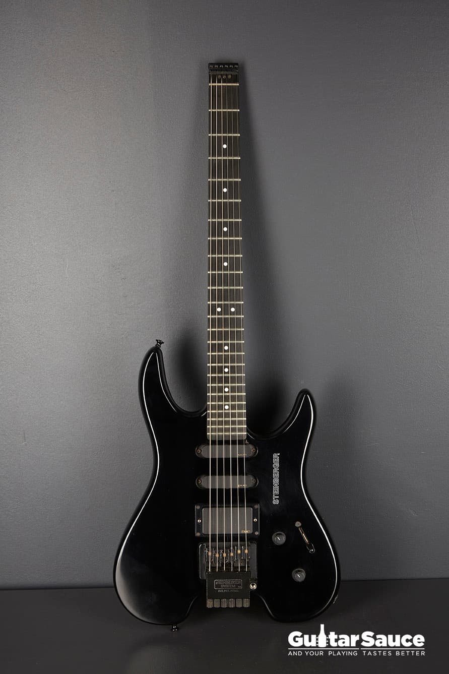Steinberger GM4 S Trem Black USA HSS Headless Used - Thumbnail 2